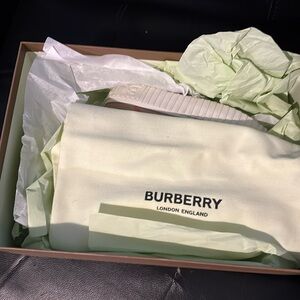 Burberry kids slides shoe